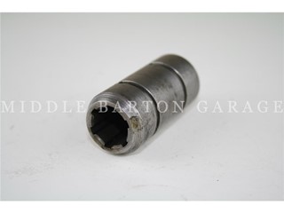 INPUT SHAFT SLEEVE 600 6-SPLINE 